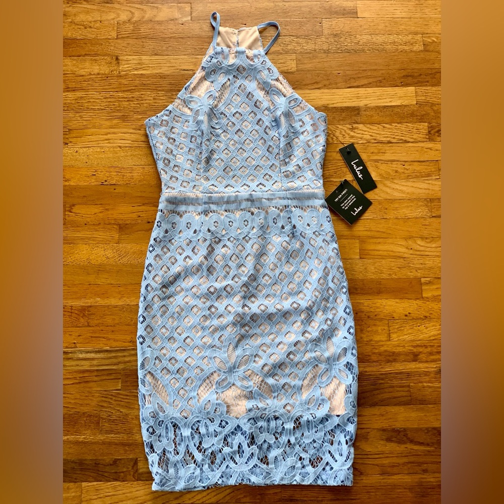 NWT | Lulu’s Halter Top Lace Dress
